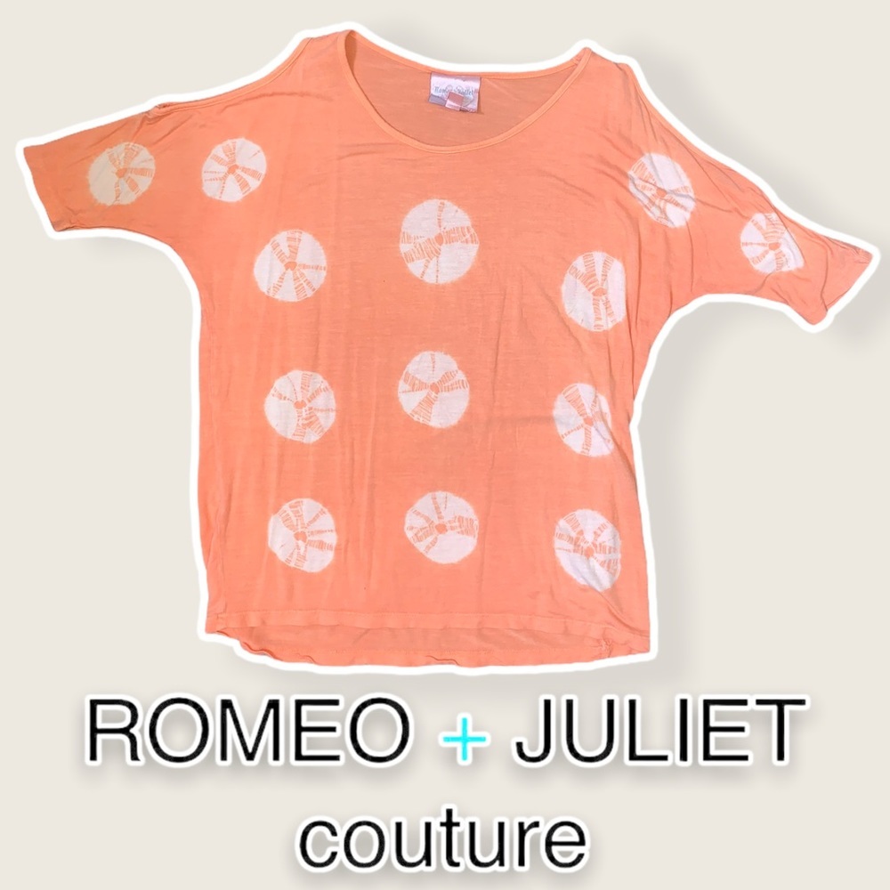 ☀️Romeo+Juliet Couture tie dye cutout sleeve top